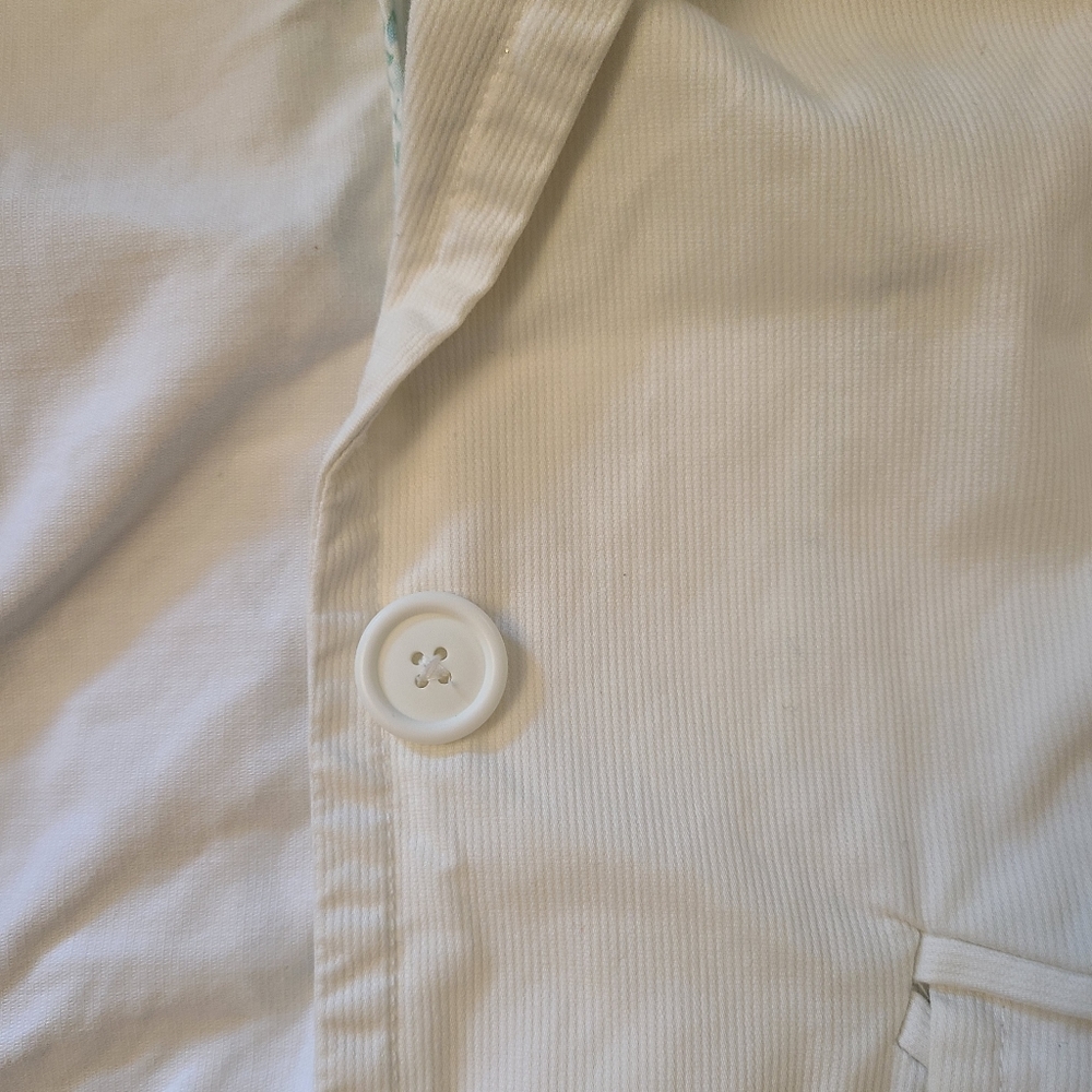 Blazer - Picture 5 of 6